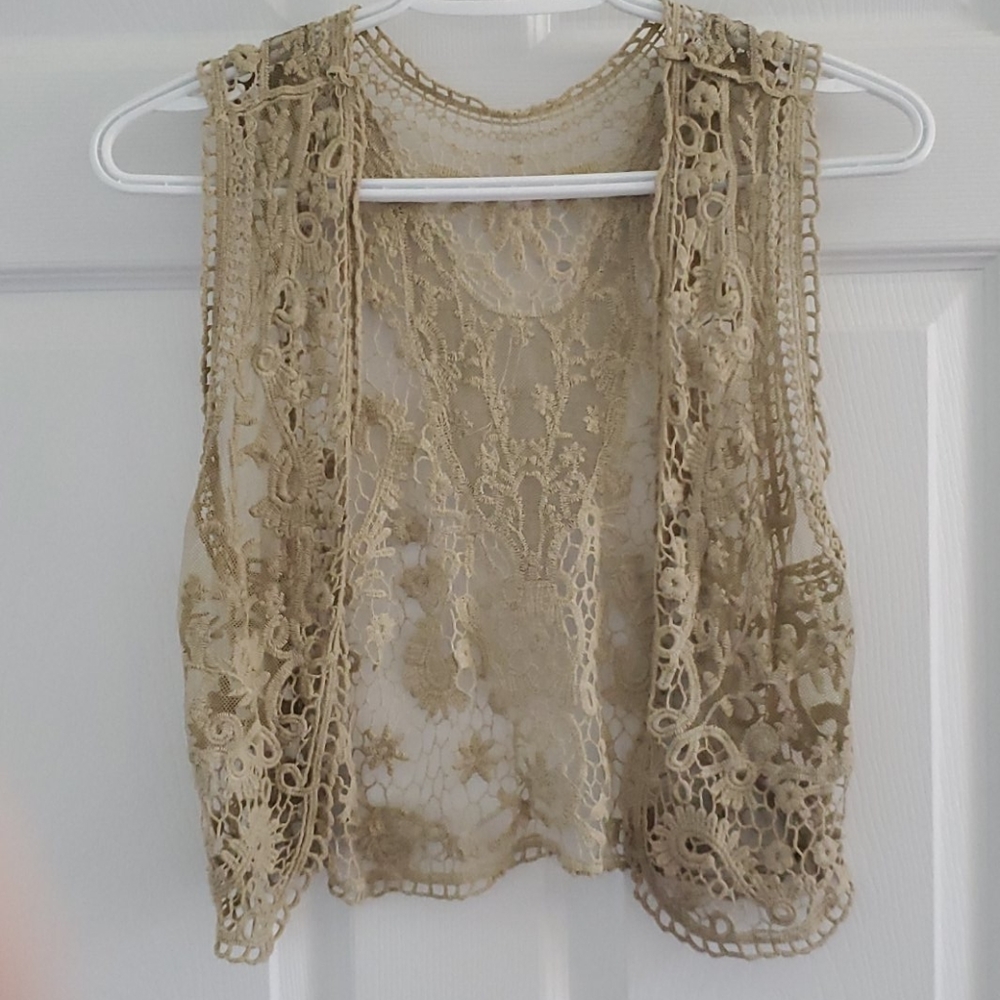 Lace vest